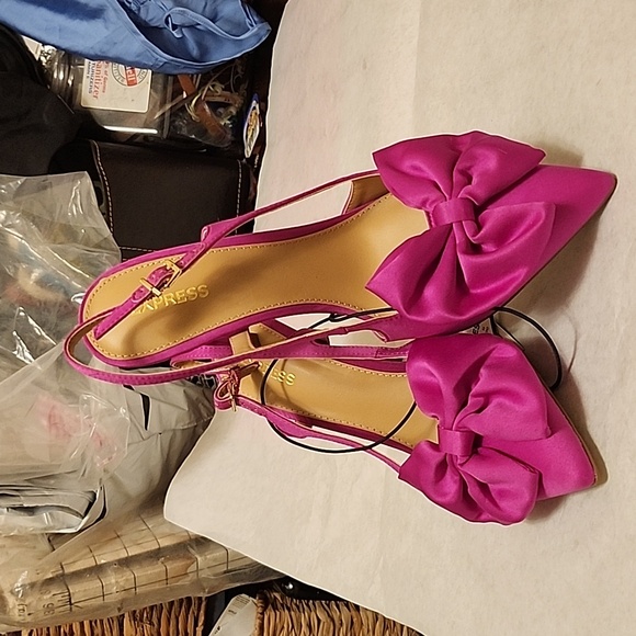 Express heel  shoes - Picture 2 of 6